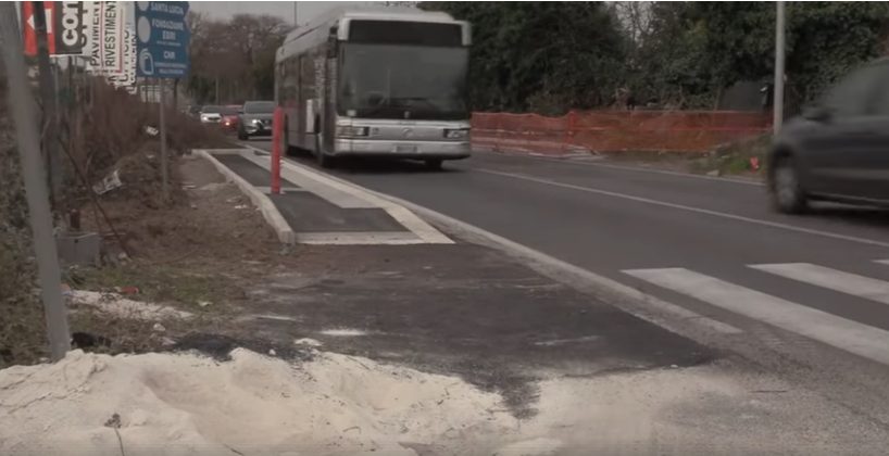 ROMA Terminato il restyling delle fermate bus su via di Tor Pagnotta