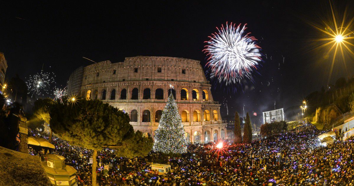 Capodanno 2023, a Roma vietati i botti: Gualtieri firma l'ordinanza