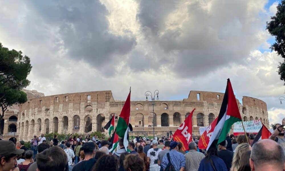 Cortei pro Palestina vietati ? I giovani non ci stanno