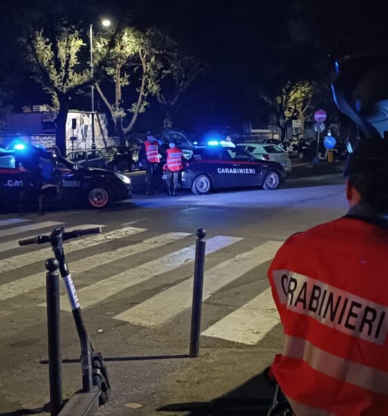 Per scappare dai Carabinieri prende il muretto. Gli agenti di Tor Vergata lo arrestano e scoprono altro