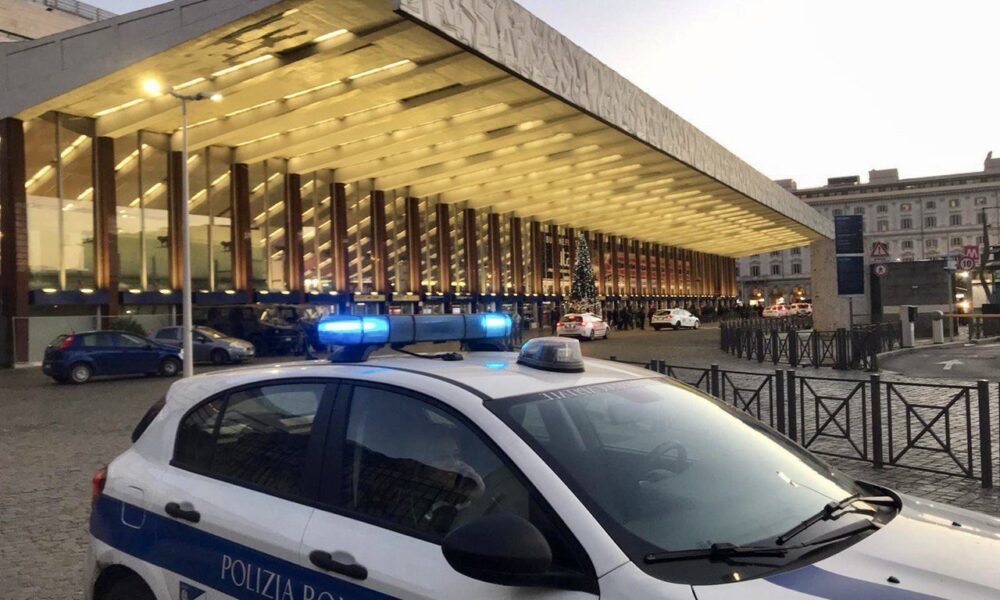 Stazione Termini, 41enne somalo morto accoltellato. Terribile il problema sicurezza