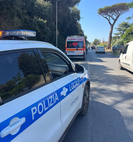 Anzio, investe una ciclista e si dà alla fuga